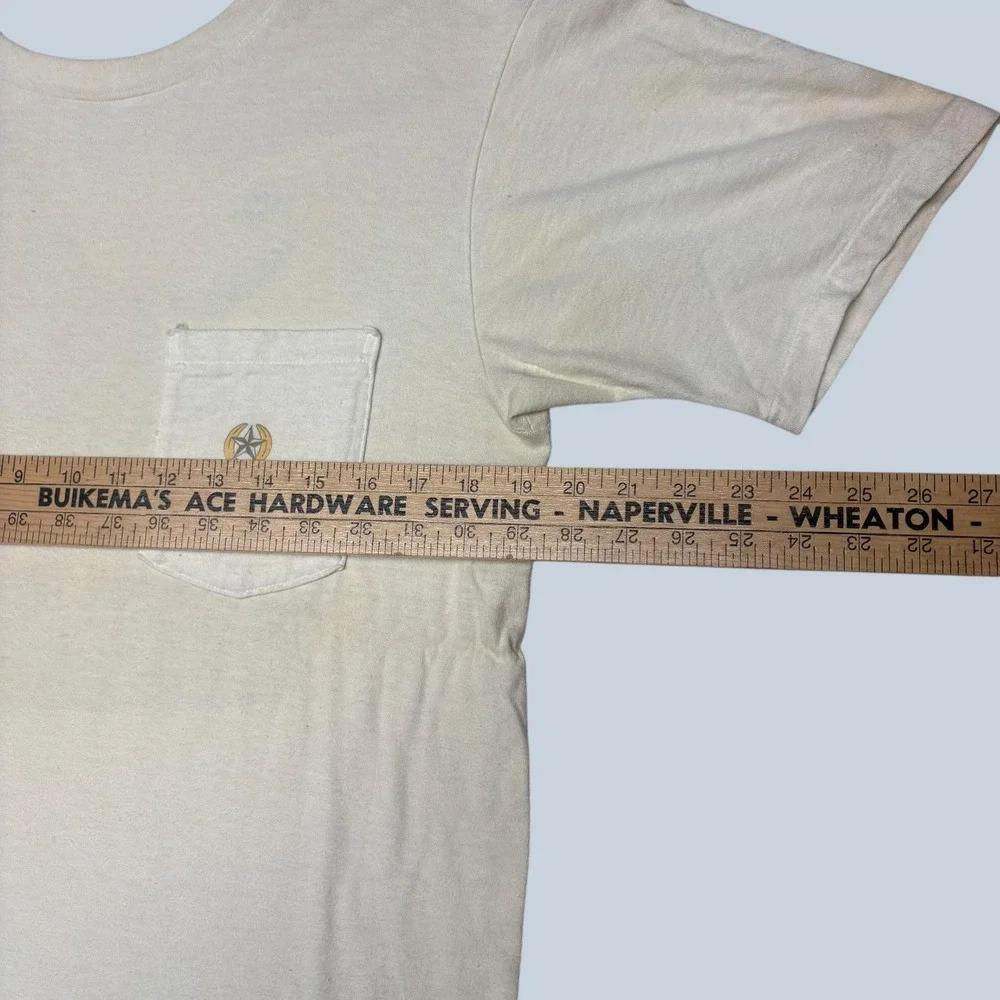 Vintage Banana Republic Travel Safari Lion Pocket T-Shirt Mens Large Cream USA